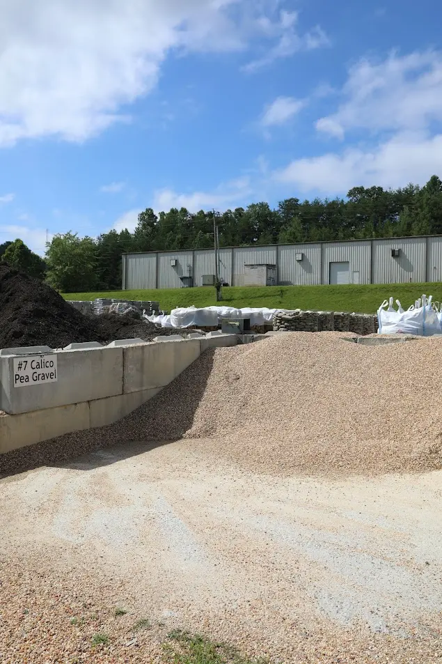 #7 Calico Pea Gravel Pile in Stone Yard