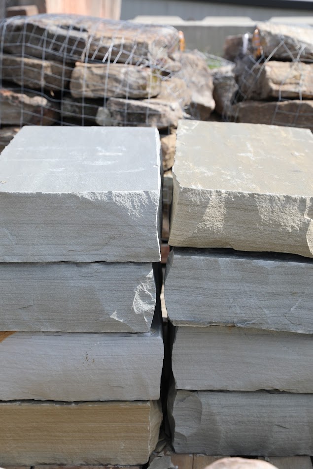 Tennessee 3FT Grey Steps in Stone Yard