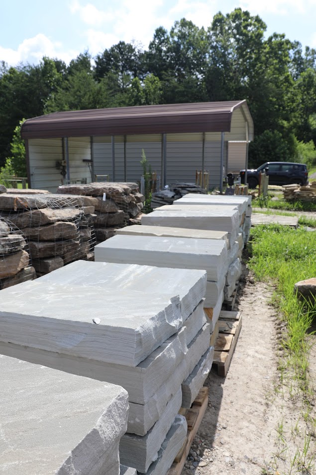 Tennessee 3FT Grey Steps in Stone Yard